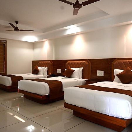 Harley Residency Hotell Kannur Exteriör bild