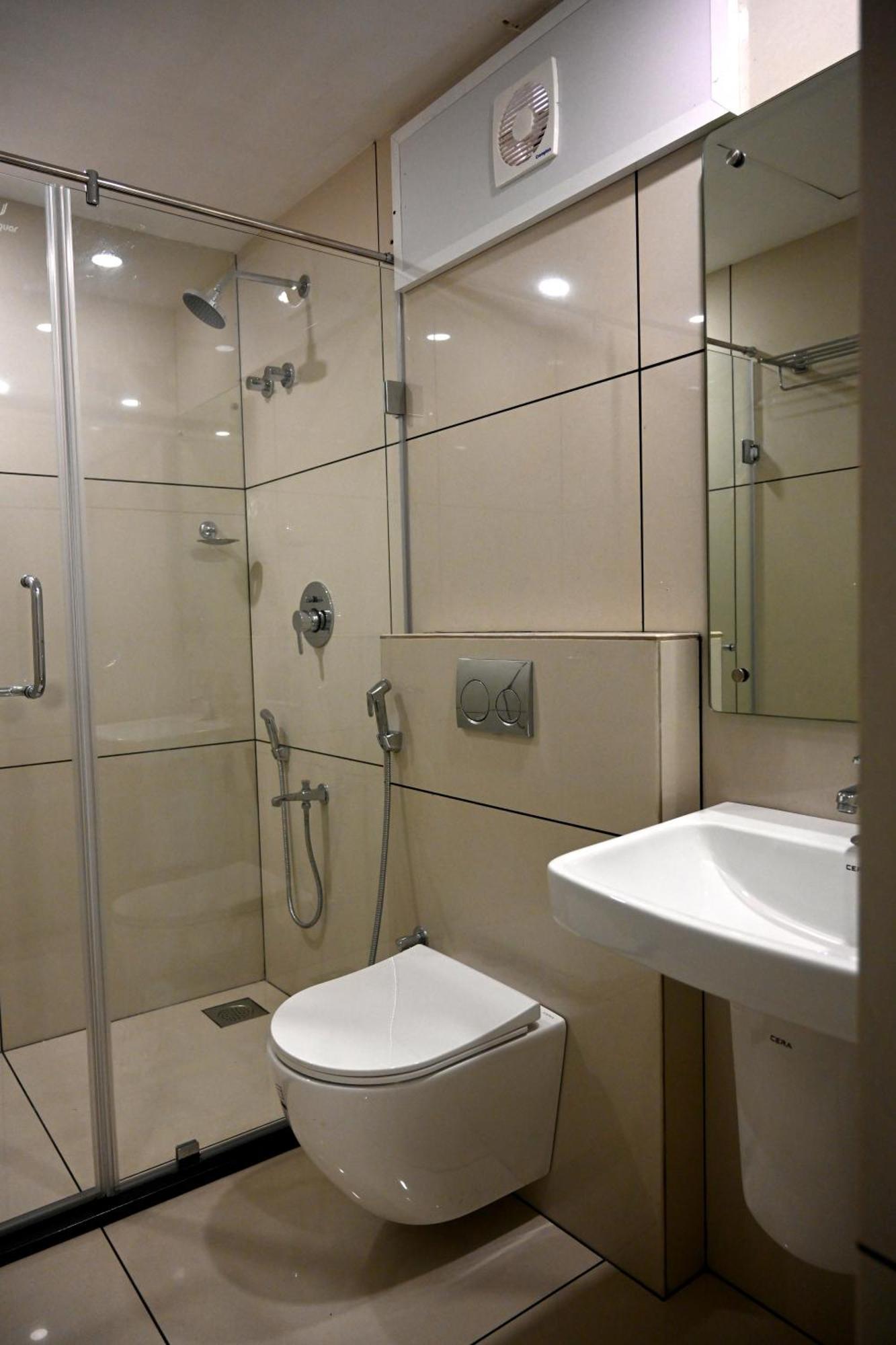 Harley Residency Hotell Kannur Exteriör bild