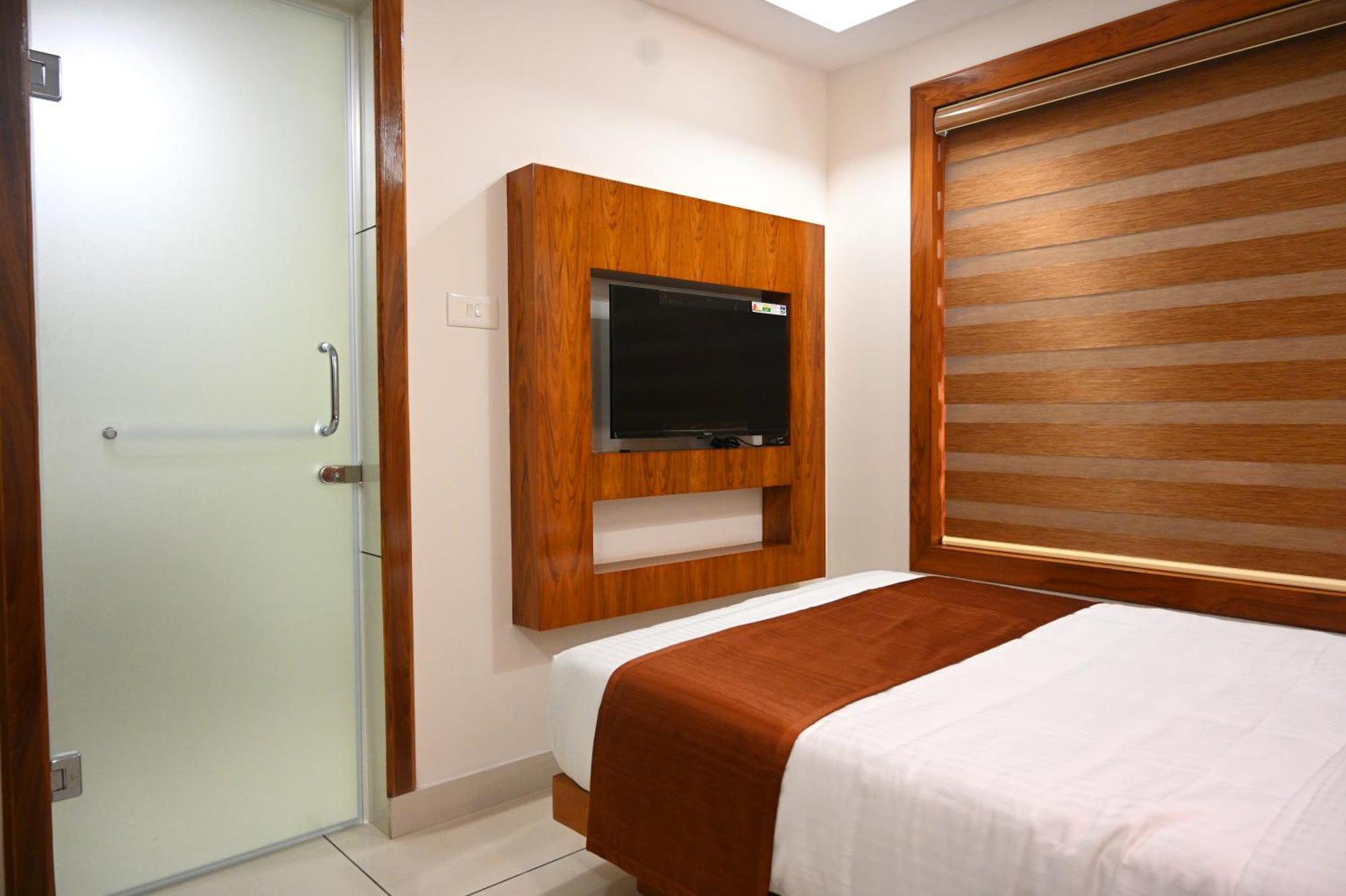 Harley Residency Hotell Kannur Exteriör bild
